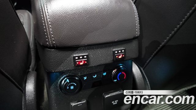 Ford Explorer 3.5 Limited 4WD 5th 2014 — фото 23