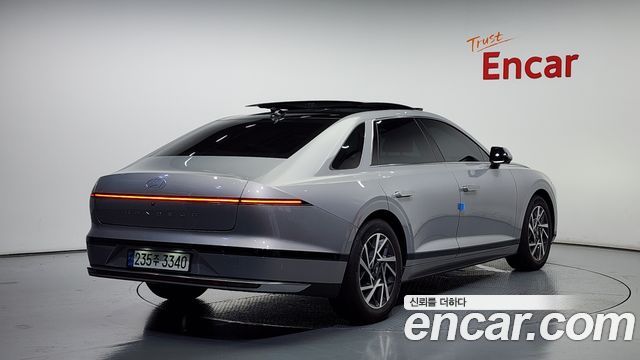 Hyundai Grandeur (GN7) 2,5 Gasoline 2WD Exclusive 2023 — фото 2