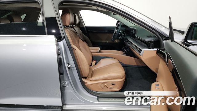 Hyundai Grandeur (GN7) 2,5 Gasoline 2WD Exclusive 2023 — фото 11