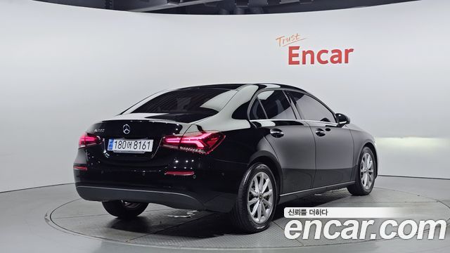 Mercedes-Benz A-Class (W177) A220 Sedan 2020 — фото 2