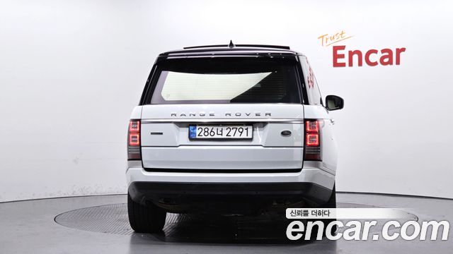 Land Rover Range Rover (IV) 4.4 SDV8 AB DIESEL 2017 — фото 4