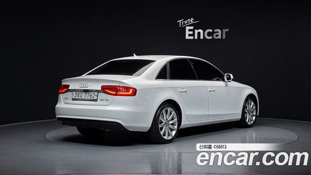 Audi A4 30 TDI Dynamic B8 2015 — фото 2
