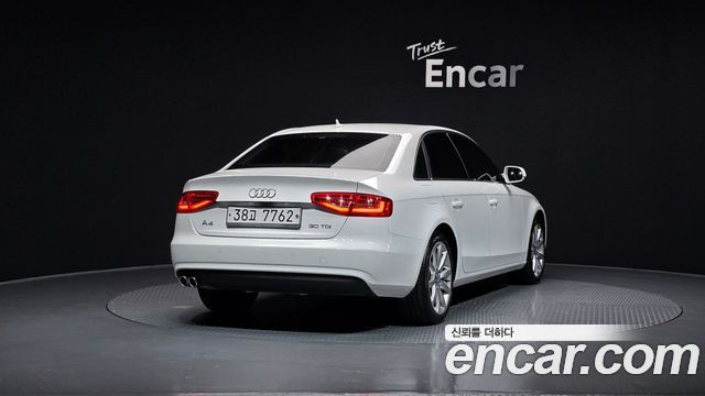 Audi A4 30 TDI Dynamic B8 2015 — фото 4