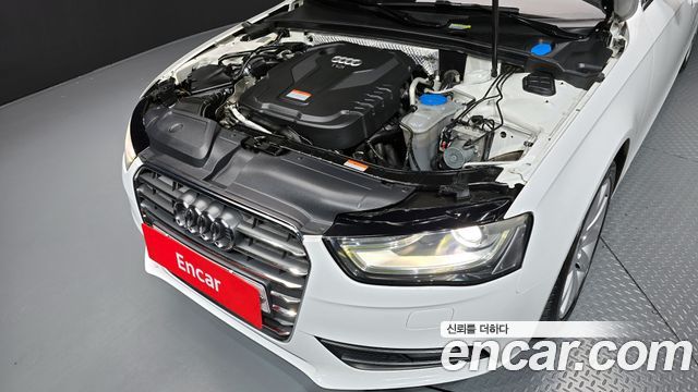 Audi A4 30 TDI Dynamic B8 2015 — фото 6