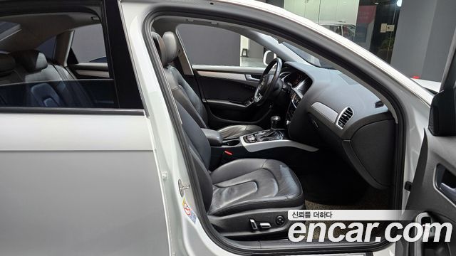 Audi A4 30 TDI Dynamic B8 2015 — фото 10