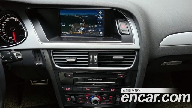 Audi A4 30 TDI Dynamic B8 2015 — фото 15