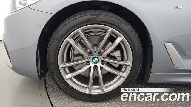 BMW 5 Series (G30) 520d M Sport Special Edition 2018 — фото 5