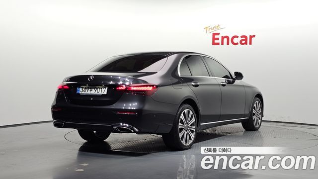 Mercedes-Benz E-Class (W213) E350 4MATIC Exclusive 2023 — фото 2