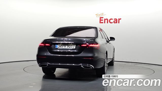 Mercedes-Benz E-Class (W213) E350 4MATIC Exclusive 2023 — фото 4