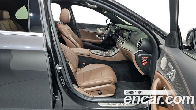 Mercedes-Benz E-Class (W213) E350 4MATIC Exclusive 2023 — фото 11