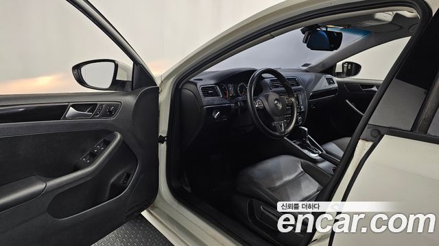 Volkswagen Jetta 2.0 TDI 6th 2013 — фото 10