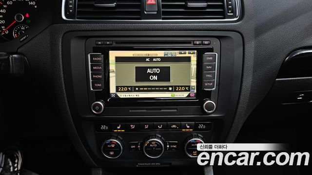 Volkswagen Jetta 2.0 TDI 6th 2013 — фото 15