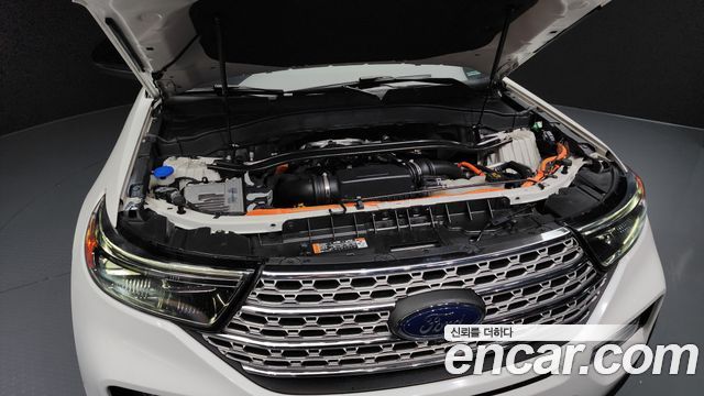 Ford Explorer (VI) 3.0 PHEV 2021 — фото 6