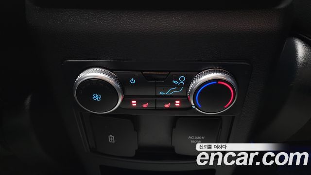 Ford Explorer (VI) 3.0 PHEV 2021 — фото 19
