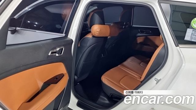 Kia Sportage (V) Diesel 2.0 2WD Nobleless 2022 — фото 15