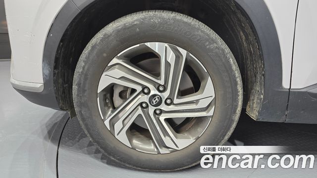 Hyundai Santa Fe Gasoline 2.5T 4WD Exclusive 2022 — фото 5