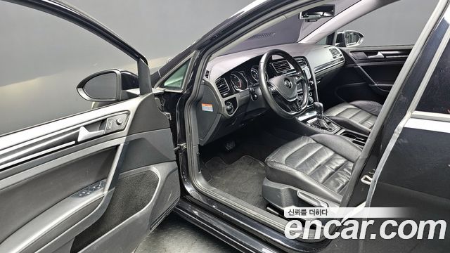 Volkswagen Golf (VII) 2.0 TDI Premium 2015 — фото 11