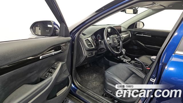 Kia Seltos Gasoline 1.6 Turbo 2WD Signature 2022 — фото 10