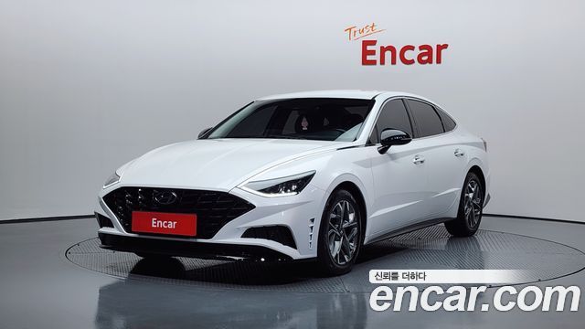 Hyundai Sonata (DN8) 2.0 Modern
