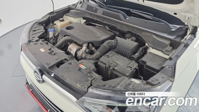 KG Mobility (SsangYong) Beautiful Korando Gasoline 1.5 2WD C5 Plus 2022 — фото 6
