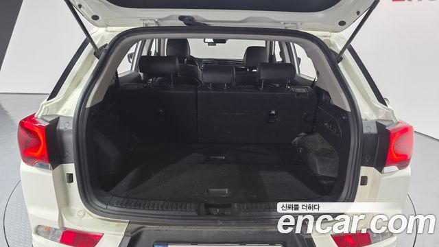 KG Mobility (SsangYong) Beautiful Korando Gasoline 1.5 2WD C5 Plus 2022 — фото 24