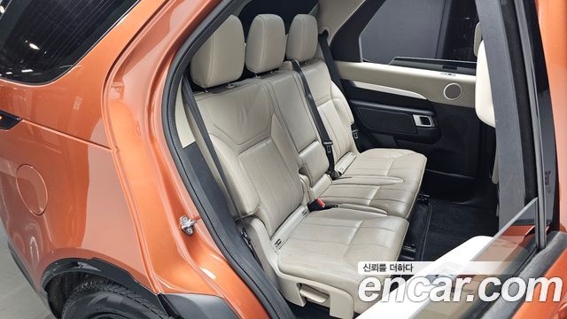 Land Rover Discovery 5 3.0 SD6 Landmark Edition 2020 — фото 11