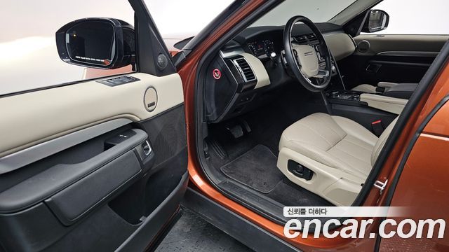 Land Rover Discovery 5 3.0 SD6 Landmark Edition 2020 — фото 12