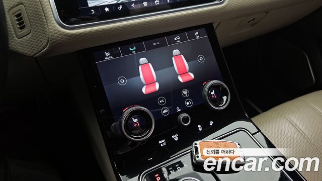 Land Rover Range Rover Velar 3.0 D300 R-Dynamic SE 2018 — фото 16