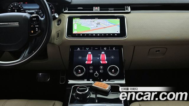 Land Rover Range Rover Velar 3.0 D300 R-Dynamic SE 2018 — фото 19