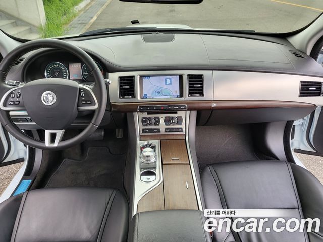 Jaguar XF 3.0SC Luxury X250 2013 — фото 7