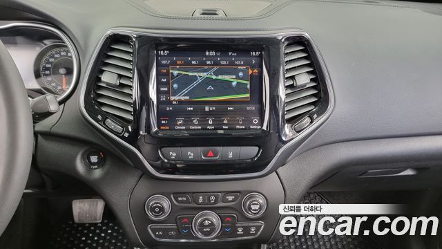 Jeep Cherokee (KL) 2.4 Limited AWD 2022 — фото 14