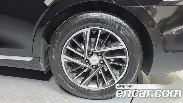 Hyundai Grandeur (IG) 2.5 Premium 2022 — фото 5