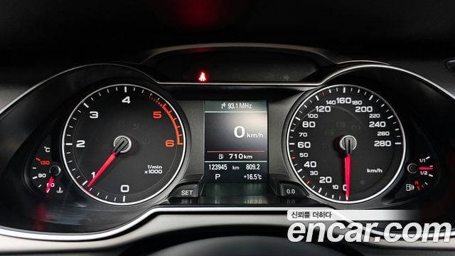 Audi A4 2.0 TDI B8 2013 — фото 8