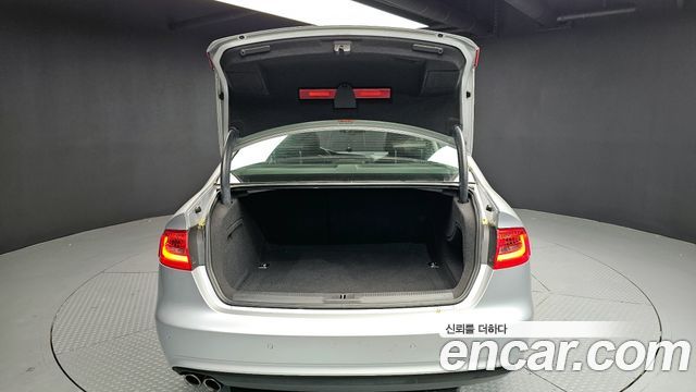 Audi A4 2.0 TDI B8 2013 — фото 20