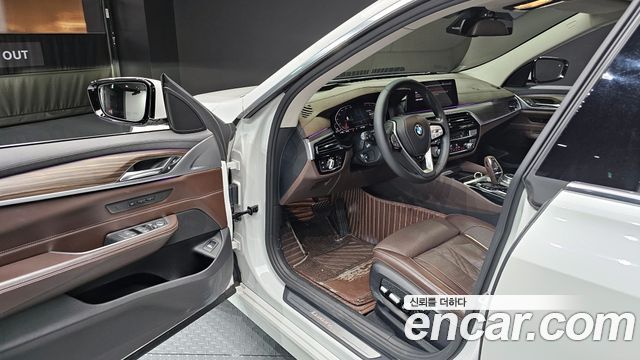 BMW 6 Series GT (G32) 620d xDrive Luxury 2020 — фото 11