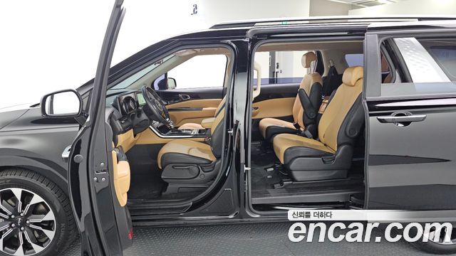 Kia Carnival (IV) Diesel 9-Seater Prestige 2023 — фото 10