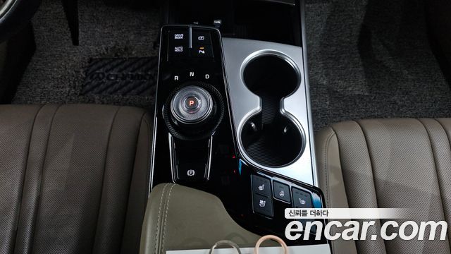 Kia K8 2.5 Gasoline 2WD Noblesse Light 2023 — фото 9
