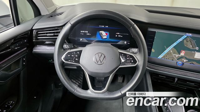 Volkswagen Touareg (III) 3.0 TDI Premium 2022 — фото 13