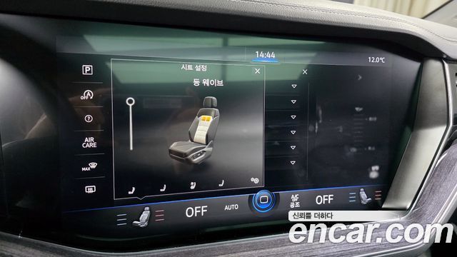 Volkswagen Touareg (III) 3.0 TDI Premium 2022 — фото 18