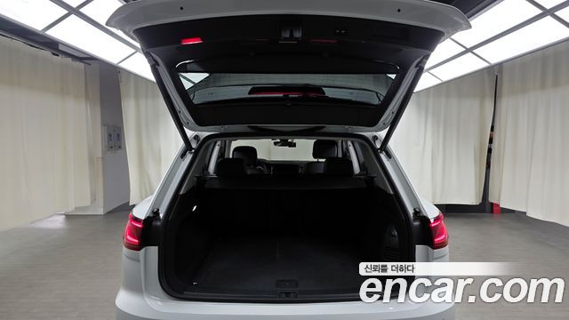 Volkswagen Touareg (III) 3.0 TDI Premium 2022 — фото 20