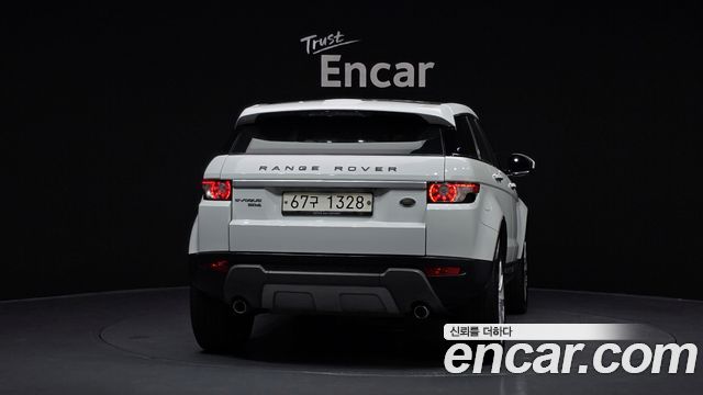 Land Rover Range Rover Evoque 2.2 SD4 Prestige 2014 — фото 4