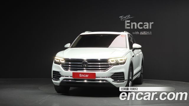 Volkswagen Touareg (III) 3.0 TDI Prestige 2022 — фото 3