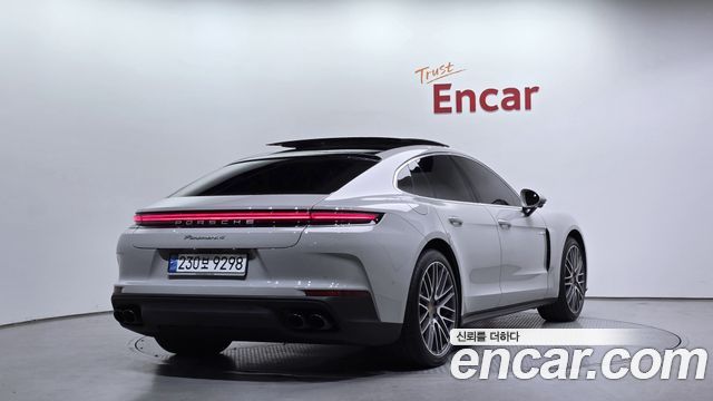 Porsche Panamera (976) 2.9 AWD E-Hybrid 2025 — фото 2