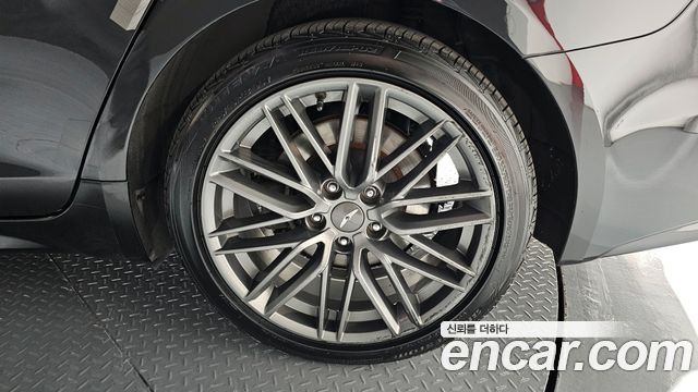 Genesis G70 2.0T AWD Supreme 2018 — фото 6