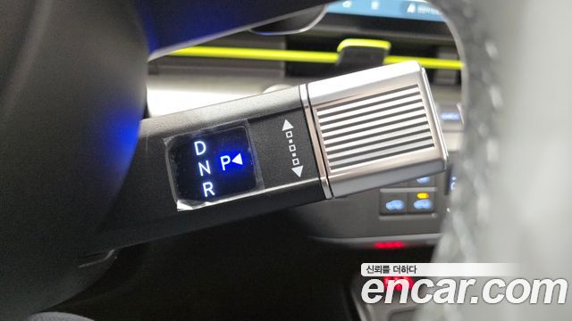 Hyundai Kona (SX2) Gasoline 1.6 Turbo 4WD Inspiration 2025 — фото 9