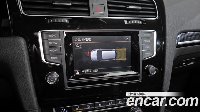 Volkswagen Golf (VII) 2.0 TDI 2015 — фото 15