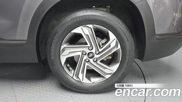 Hyundai Santa Fe Diesel 2.2 2WD Prestige 2021 — фото 5