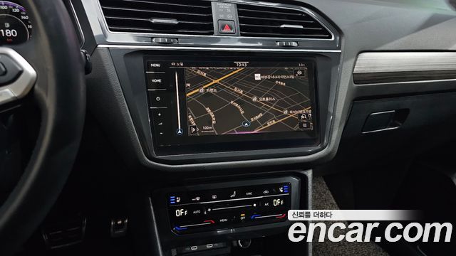 Volkswagen Tiguan Allspace 2.0 TSI Prestige 2022 — фото 14