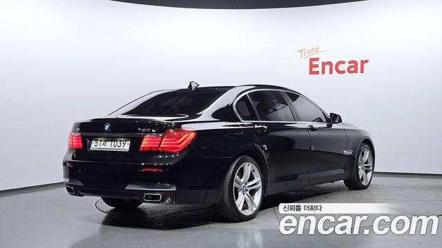 BMW 7 Series (F01) 750Li M Sports 2011 — фото 2