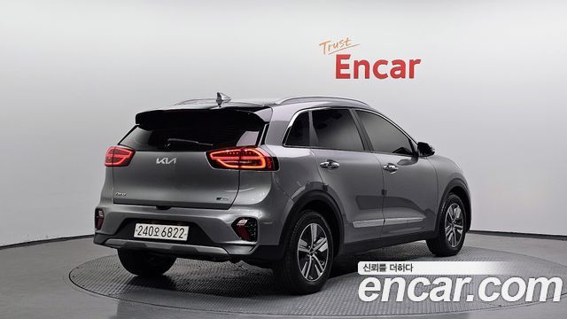 Kia Niro 1.6 HEV Noblesse 2022 — фото 2